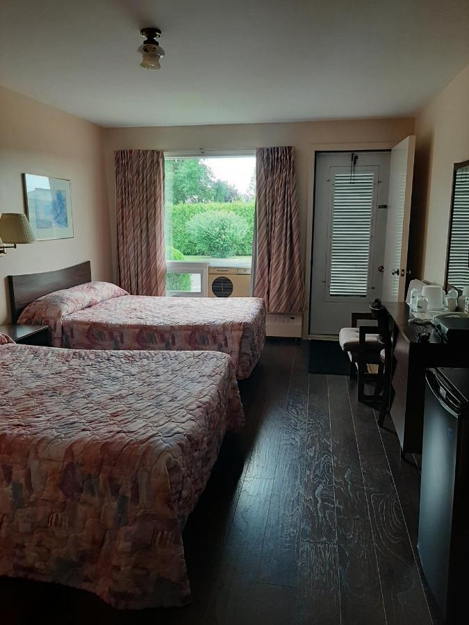 Motel Vaudreuil Экстерьер фото
