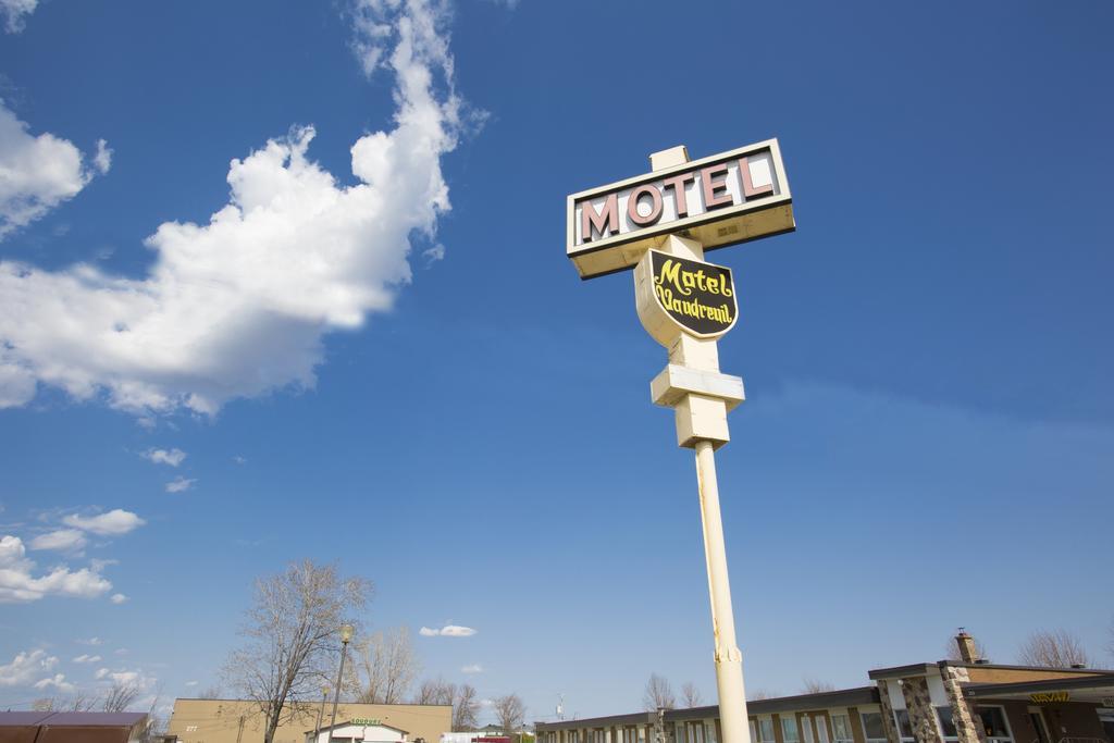 Motel Vaudreuil Экстерьер фото