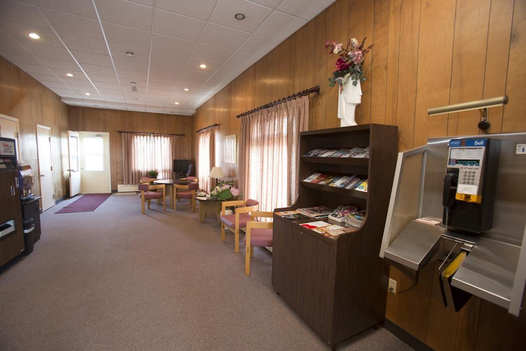 Motel Vaudreuil Экстерьер фото